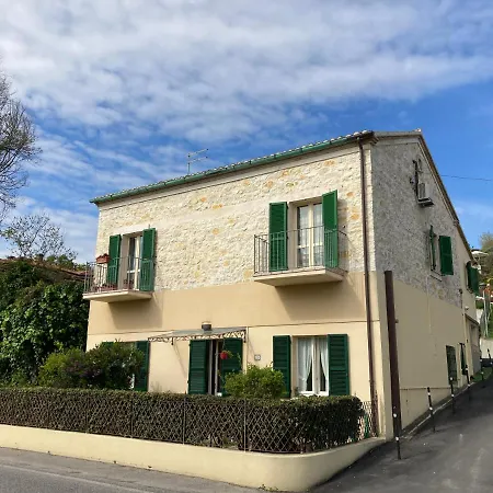 La Lupinella Guest house
